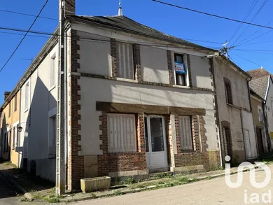 Maison de village à Fontaines (89130)