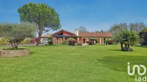 Maison d'architecte à Rontignon (64110)