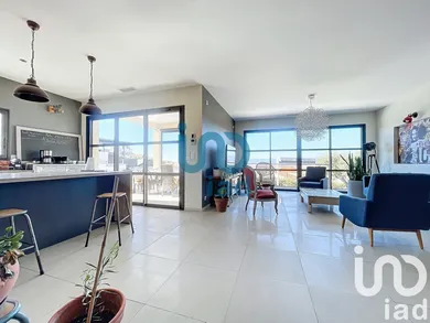 Architectural house in Corneilhan (34490)