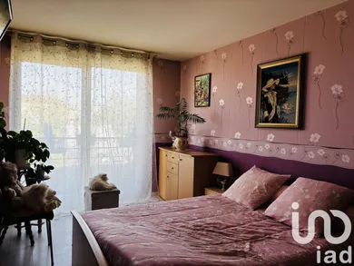 Appartement à Savigny-le-Temple (77176) — 2/8