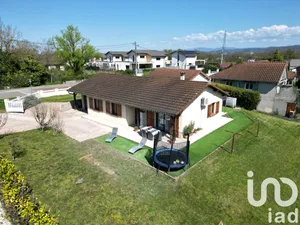 Maison traditionnelle à Tignieu-Jameyzieu (38230)