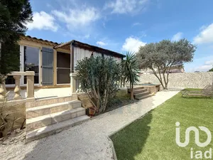 Maison à Saint-Étienne-du-Grès (13103)