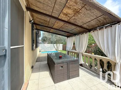 House at Saint-Étienne-du-Grès (13103)