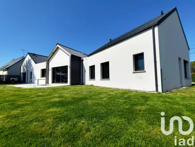 Architectural house at Sainte-Marie (35600)