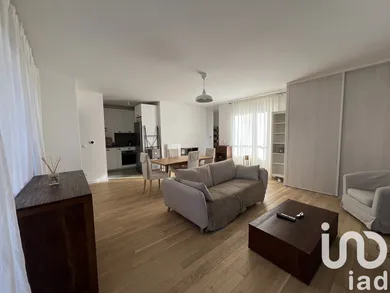 Appartement à Garches (92380) — 2/8
