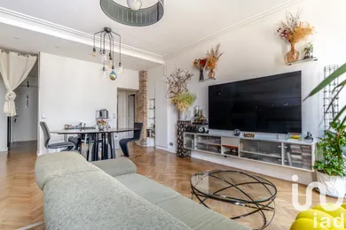 Apartment at Paris (75004)