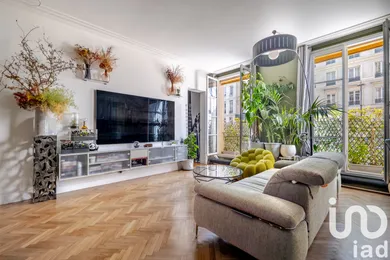 Apartment at Paris (75004)