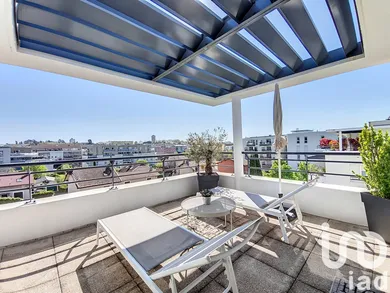 Appartement à Décines-Charpieu (69150)