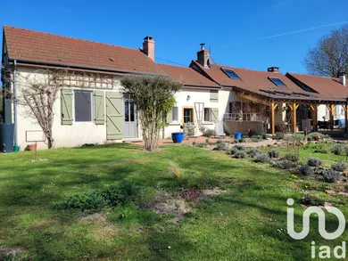 Longere at Issy-l'Évêque (71760)