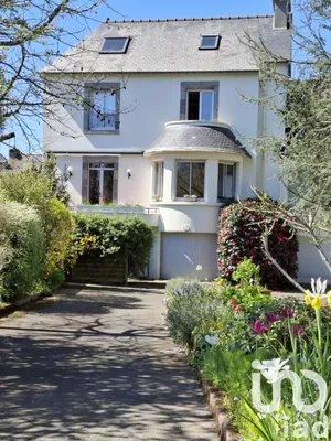 Maison d'architecte à Carhaix-Plouguer (29270)