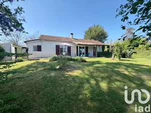 House at Moissac (82200)