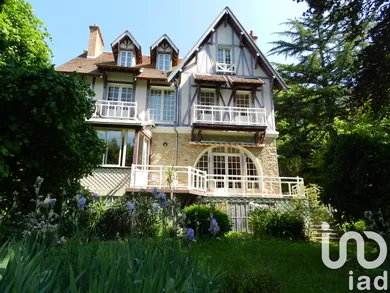 Mansion at Morsang-sur-Seine (91250)