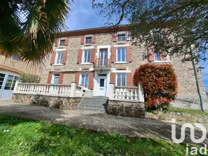 House at Sarras (07370)