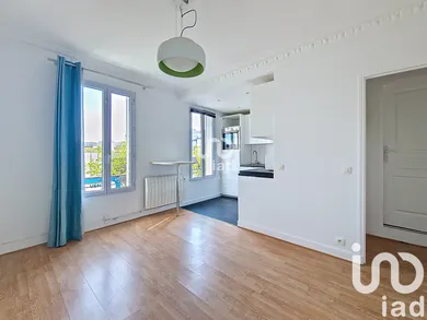 Apartment at Le Kremlin-Bicêtre (94270)