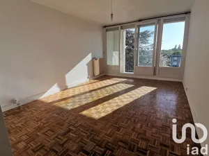 Apartment at Vitry-sur-Seine (94400)