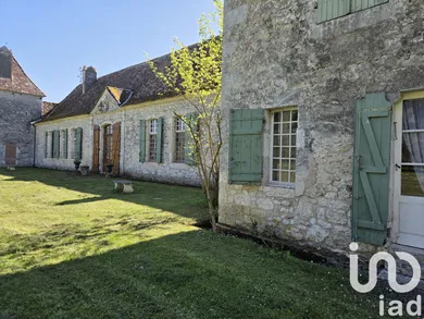 Château à Saint-Avit-Saint-Nazaire (33220)