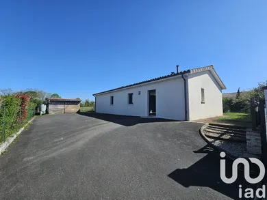 Maison traditionnelle à Champniers (16430) — 12/16