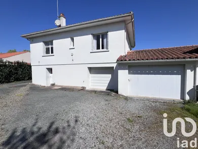 Maison à Le Tallud (79200)