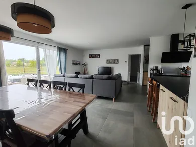 House at Camps-sur-l'Isle (33660) — 3/8
