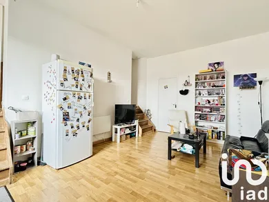 Apartment at Croix (59170)