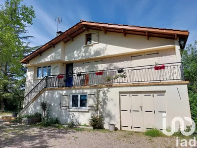 Traditional house at Port-Sainte-Foy-et-Ponchapt (33220)