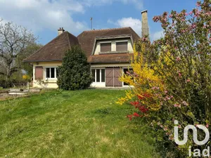 Traditional house at Dixmont (89500)