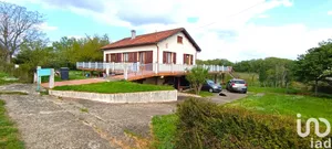 Traditional house at Puisseguin (33570)