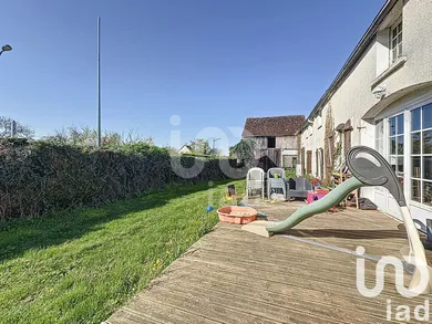 Longere at Chemilly-sur-Yonne (89250)