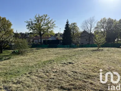 Terrain à bâtir à Saint-Genis-les-Ollières (69290)