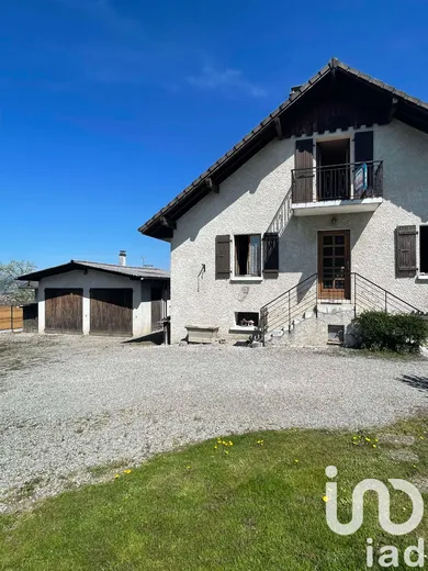 House at Annecy (74600)