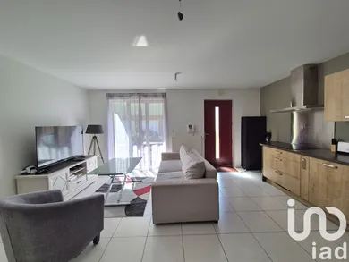 Apartment in Cesson (77240)