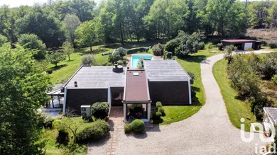 Maison d'architecte à Chamadelle (33230)
