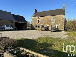 Maison traditionnelle à Saint-Marcan (35120)
