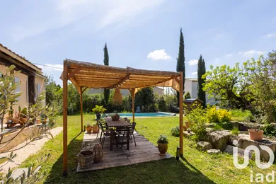 House in Fontvieille (13990)