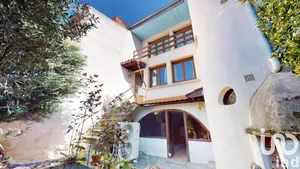 Townhouse at Vic-le-Comte (63270)