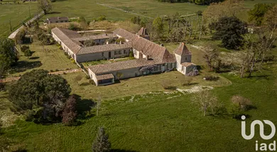 Château à Saint-Avit-Saint-Nazaire (33220)