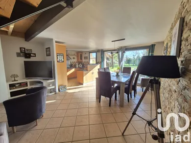 Maison traditionnelle à Bellevigny (85170)