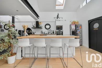 Maison à Suresnes (92150)