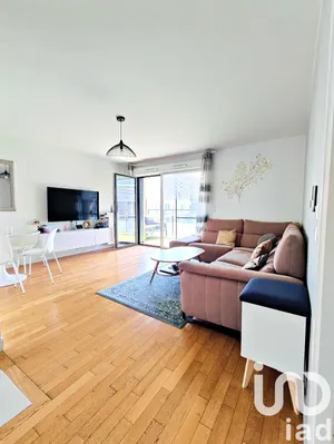 Apartment at Gennevilliers (92230)