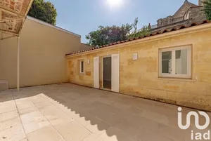 Apartment at Bordeaux (33000)