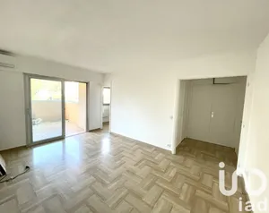 Apartment at Mandelieu-la-Napoule (06210)