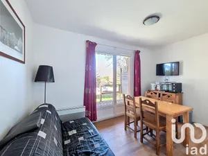 Apartment at Besse-et-Saint-Anastaise (63610)