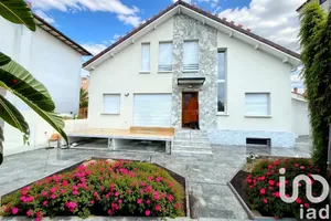 Traditional house at La Frette-sur-Seine (95530)