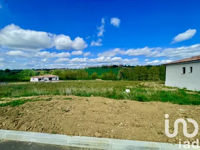 Terrain à L'Isle-Jourdain (32600)