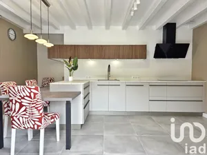 House in L'Isle-d'Espagnac (16340)