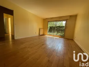 Apartment at Maisons-Laffitte (78600)