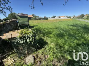 Terrain à bâtir à Pouillé (85570)