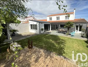 Maison à Saint-Xandre (17138)