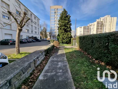 Appartement à Saint-Étienne (42000)
