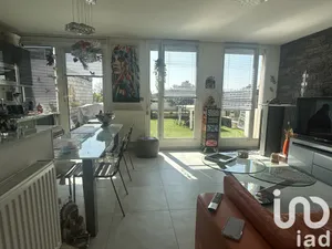 Apartment at Bondoufle (91070)